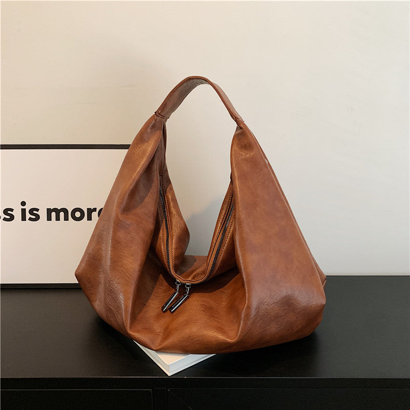 Underarm tote bag